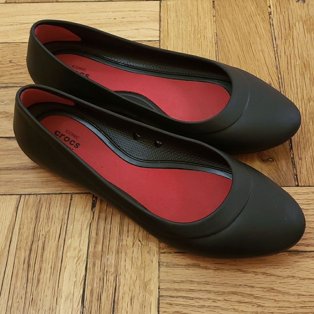 crocs Women's Lina Ballet Flat